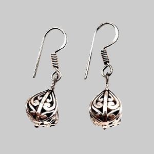 Vintage Filigree Scroll Sterling Silver Pyramidal Shaped Drop Dangle Earrings